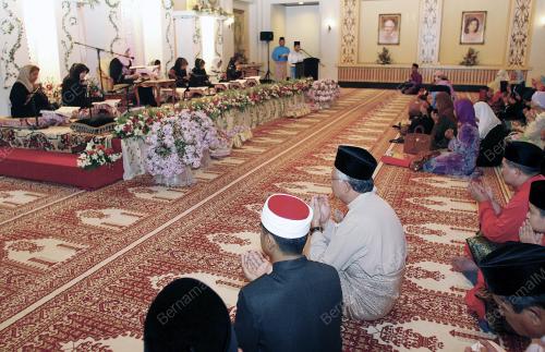 MOHD NAJIB TUN ABDUL RAZAK