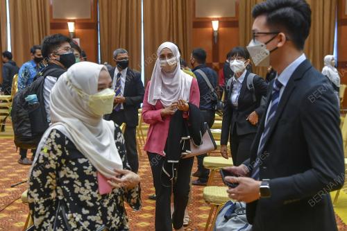 KHAIRY JAMALUDDIN