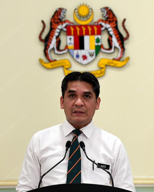DR MOHD RADZI MD JIDIN