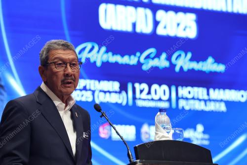 TAN SRI WAN AHMAD DAHLAN ABDUL AZIZ