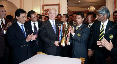 PTJ14_12012011_HARIMAU