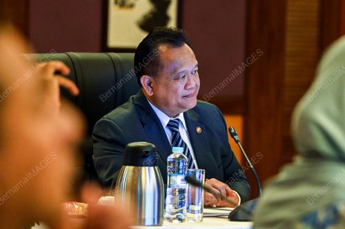 DATUK SERI ALEXANDER NANTA LINGGI