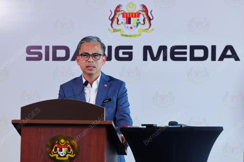 FAHMI FADZIL
