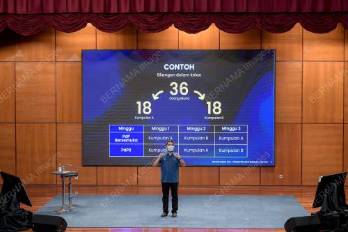 DATUK DR MOHD RADZI MD JIDIN