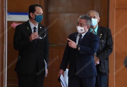 DATUK SERI DR ADHAM BABA