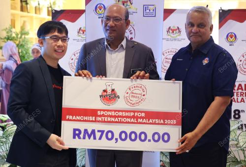 DATUK AZMAN MOHD YUSOF