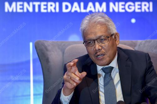DATUK SERI HAMZAH ZAINUDDIN