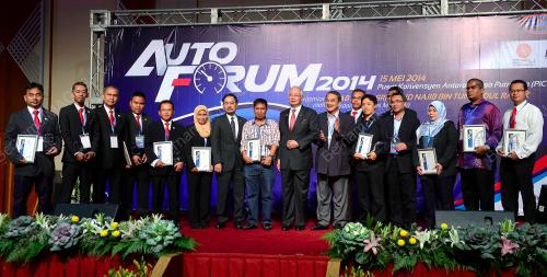 PTJ14_15052014_AUTO_FORUM