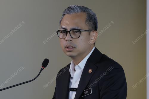 FAHMI FADZIL