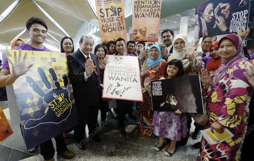 PTJ14_18112013_WANITA