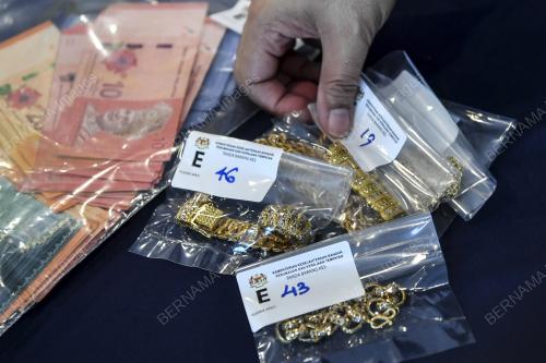 SERBUAN 4 PAJAK GADAI TIDAK BERLESEN