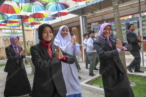 SESI PERSEKOLAHAN 2023