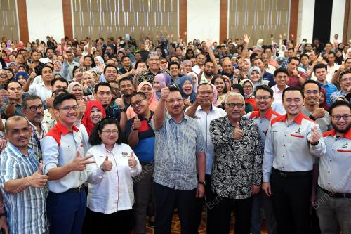 DATUK SERI MOHD ZUKI ALI