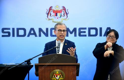 DATUK FAHMI FADZIL