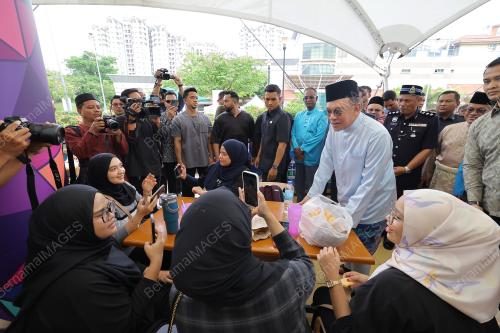 DATUK SERI ANWAR IBRAHIM
