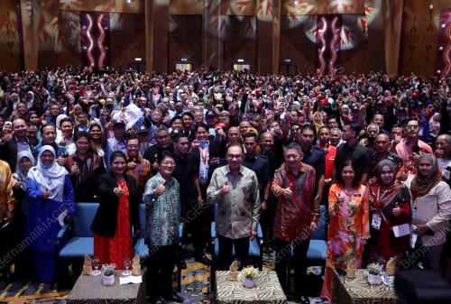 DATUK SERI ANWAR IBRAHIM