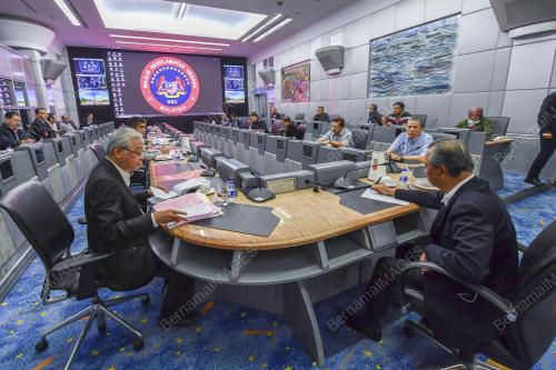 TAN SRI MUHYIDDIN YASSIN