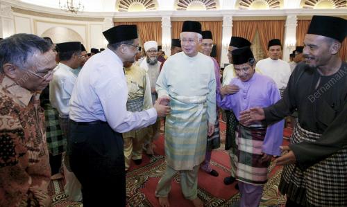 MOHD NAJIB TUN ABDUL RAZAK