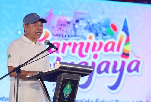 DATUK FADHLUN MAK UJUD