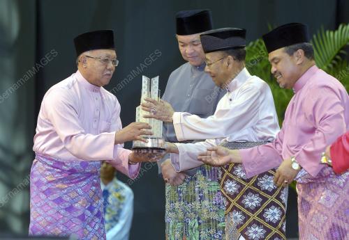 PTJ14_24122015_AGONG