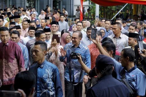 DATUK SERI ANWAR IBRAHIM