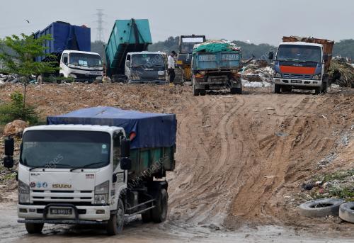 TINJAUAN SISA BARANGAN ROSAK AKIBAT BANJIR