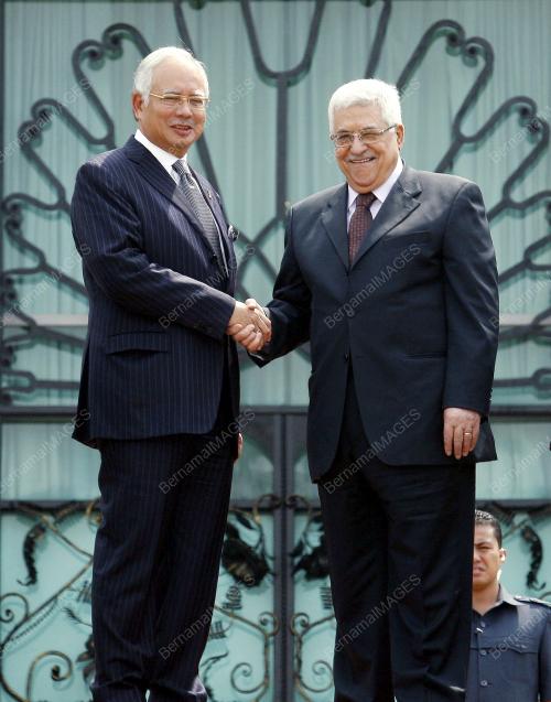 MOHD NAJIB TUN ABDUL RAZAK