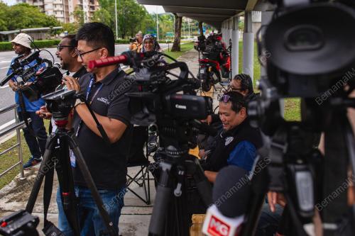 DATUK SERI SHAMSUL ISKANDAR MOHD AKIN