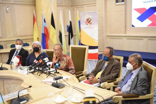 TAN SRI MUHYIDDIN YASSIN
