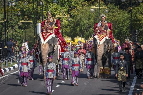 GAJAH - KEBERANGKATAN PULANG AGONG