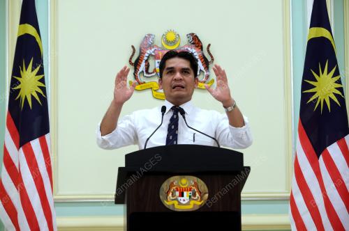 DR MOHD RADZI MD JIDIN