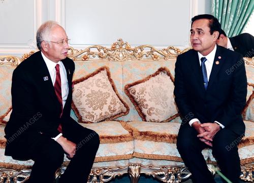 PTJ15_01122014_PM_THAILAND