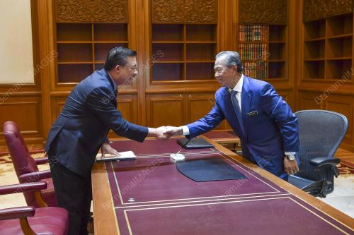 TAN SRI MUHYIDDIN YASSIN