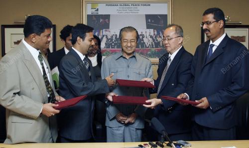MAHATHIR MOHAMAD