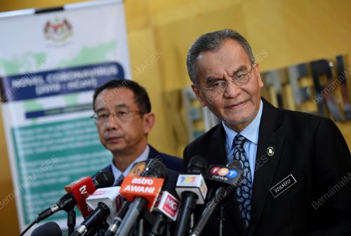 DATUK SERI DR DZULKEFLY AHMAD