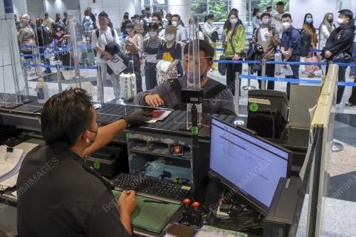 KAUNTER IMIGRESEN KLIA TERMINAL 1