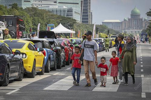 MBOR SUSUNAN TERPANJANG KENDERAAN
