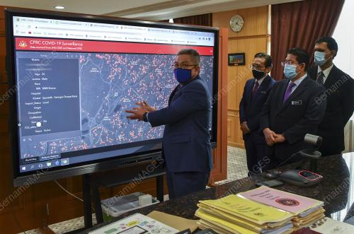 DATUK SERI DR ADHAM BABA