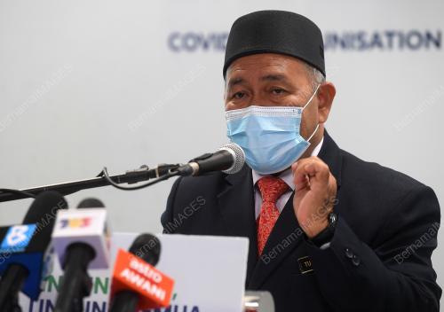 DATUK SERI TUAN IBRAHIM TUAN MAN