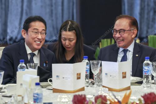 DATUK SERI ANWAR IBRAHIM