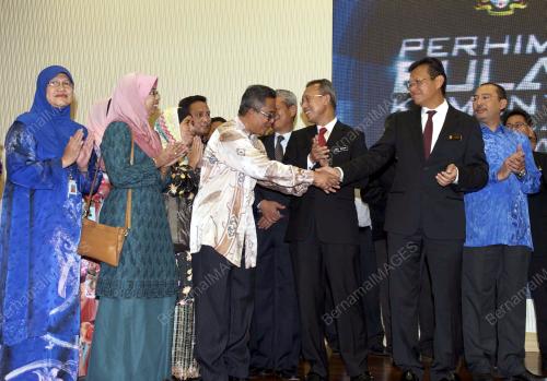 DATUK SERI AHMAD SHABERY CHEEK