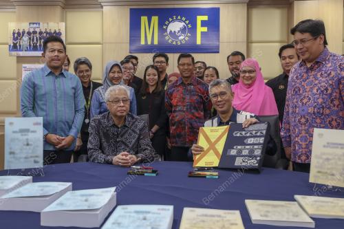 DATUK SERI ISMAIL SABRI YAAKOB