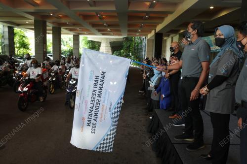 KHAIRY JAMALUDDIN