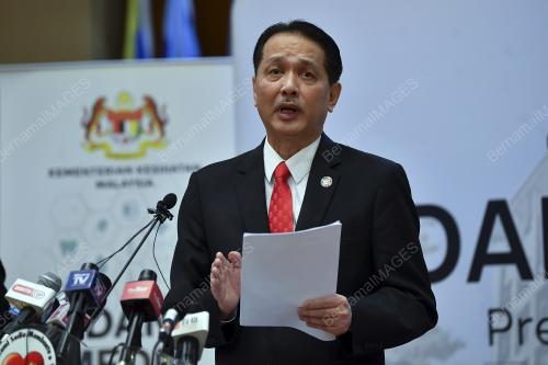 DATUK DR NOOR HISHAM ABDULLAH
