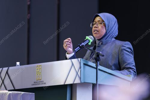 DATUK AIMAN ATHIRAH SABU