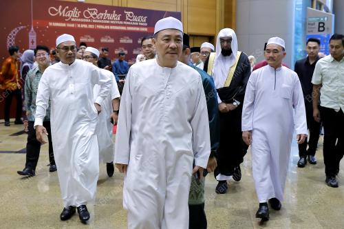 DATUK SERI HAJIJI NOOR