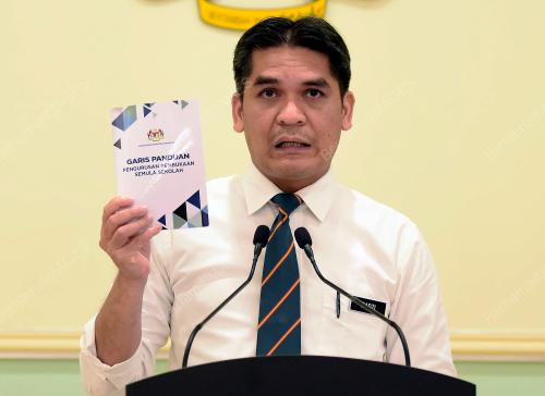 DR MOHD RADZI MD JIDIN