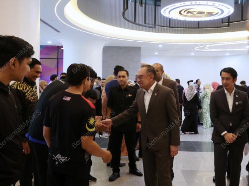 DATUK SERI ANWAR IBRAHIM