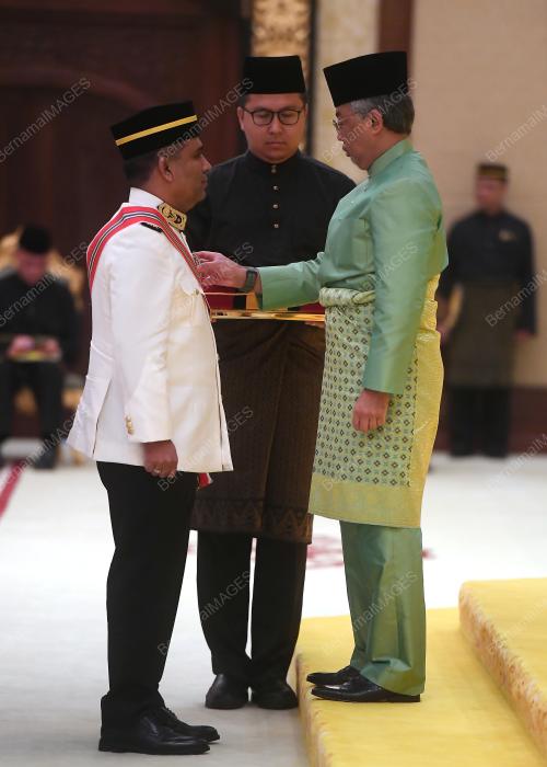 PTJ15_12112019_AGONG_BN201911117212