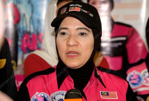 ALL WOMEN'S EXPEDITION TO ANTARTIKA (AWETA)